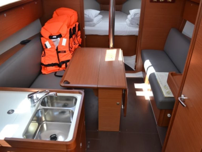 Dufour Dufour 360 Grand Large de alquiler a Sukošan