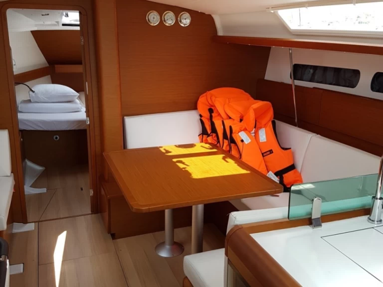 Alquiler de barcos Sukošan barato de Sun Odyssey 419