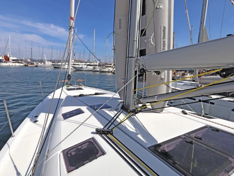 Alquiler de Jeanneau Sun Odyssey 490 en Lávrio