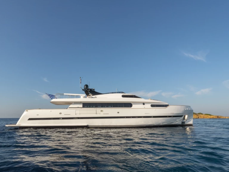 Alquiler de Bugari Bugari 100 - 5 + 2 cab. en Álimos