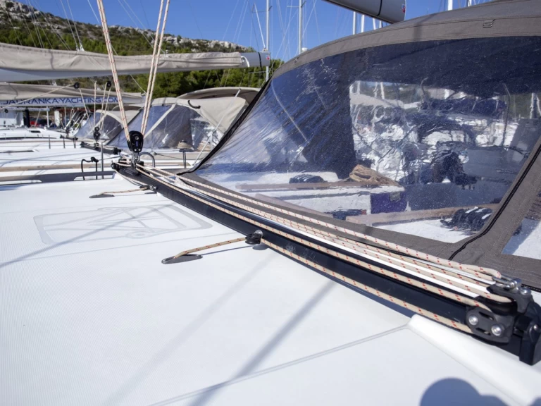 Alquiler de Velero, con o sin patrón Dufour Primošten