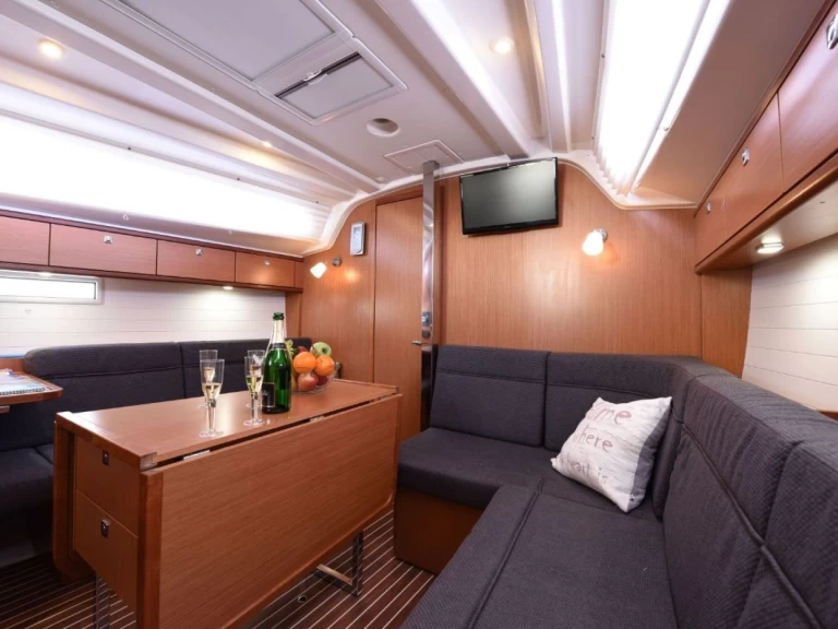 Bavaria Cruiser 37 de alquiler a Zadar