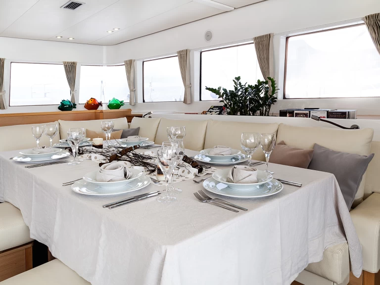 Alquiler de embarcaciones Lagoon Lagoon 620 enÁlimos en Samboat