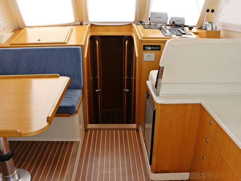 Alquiler de embarcaciones Sas Vektor Adria 1002 Vektor enSukošan en Samboat