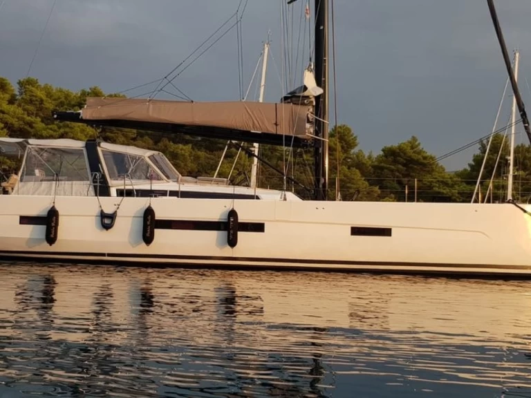 Alquiler de Dufour Dufour 63 Exclusive en Primošten