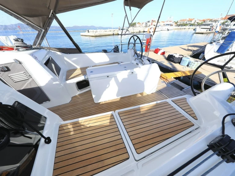 Alquiler Velero en Zadar - Jeanneau Sun Odyssey 410