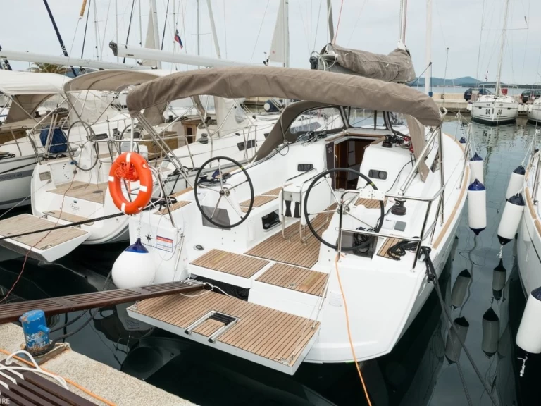 Alquiler de Jeanneau Sun Odyssey 349 en Biograd na Moru