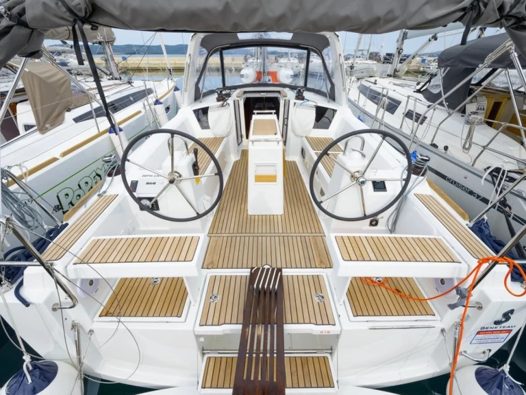 Alquiler Velero en Biograd na Moru - Jeanneau Sun Odyssey 349