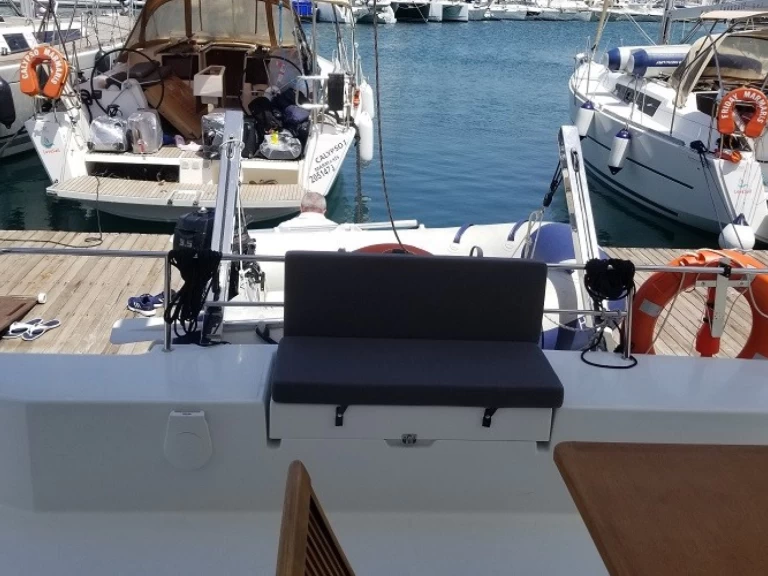 Alquiler de Fountaine Pajot Lucia 40 en Fethiye