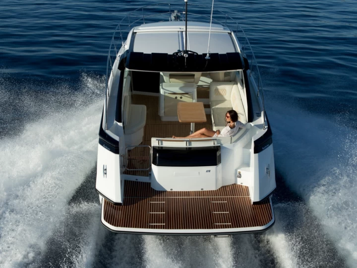 Alquiler Lancha Bénéteau con o sin  título de navegación