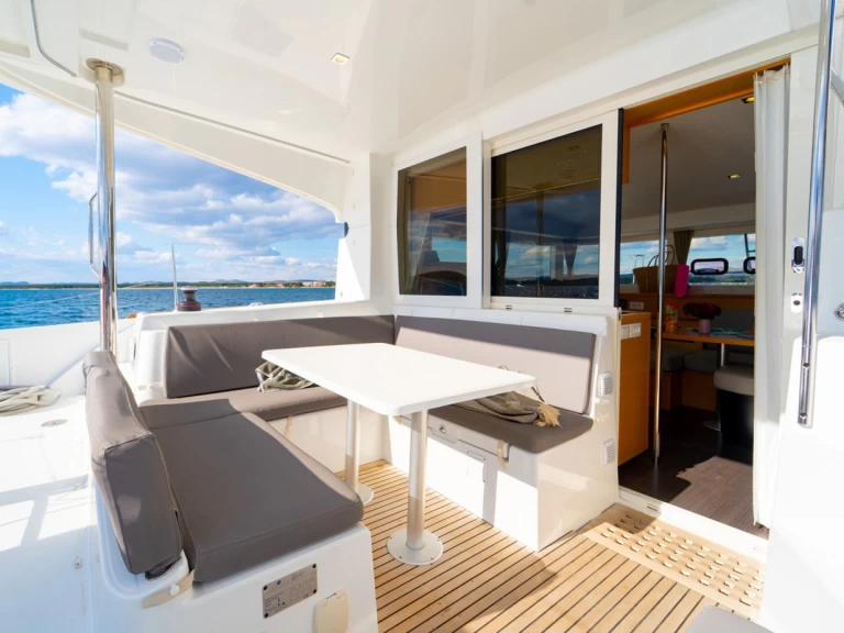 Lancha para alquilar Šibenik al mejor precio