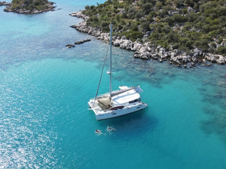 Alquiler de Catamarán, con o sin patrón Fountaine Pajot Kaş