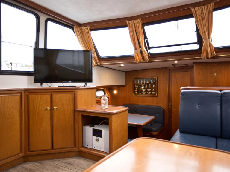 Alquiler de embarcaciones Vacance 1200 DV enWaren (Müritz) en Samboat