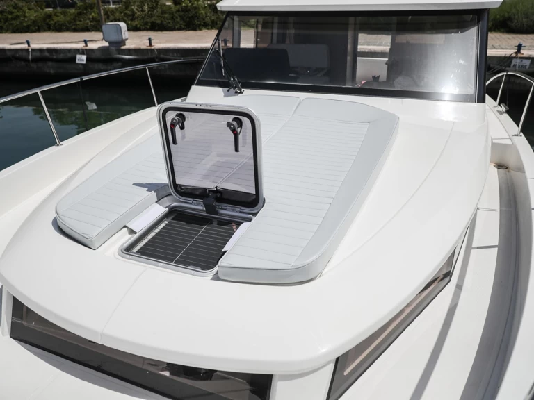 Greenline Yachts Greenline 39 de alquiler a Biograd na Moru