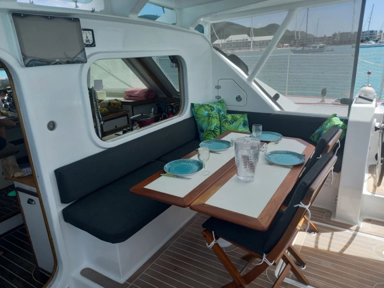 Catamarán para alquilar Marigot al mejor precio
