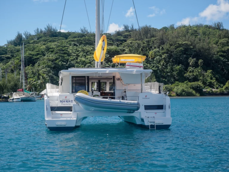 Alquiler de Fountaine Pajot Lucia 40 en Raiatea