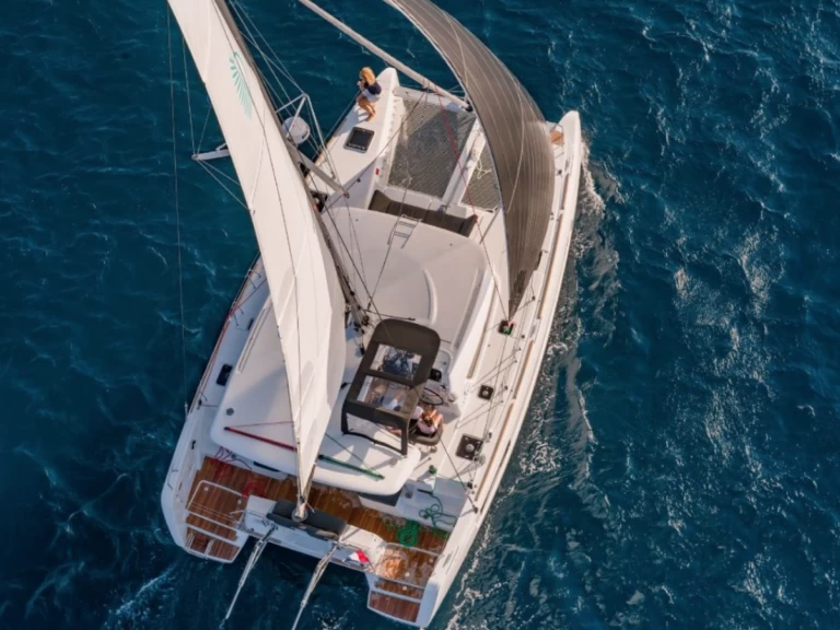 Alquiler de embarcaciones Lagoon Lagoon 40 enRaiatea en Samboat