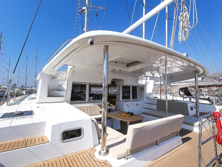 Lagoon Lagoon 450 F de alquiler a Trogir