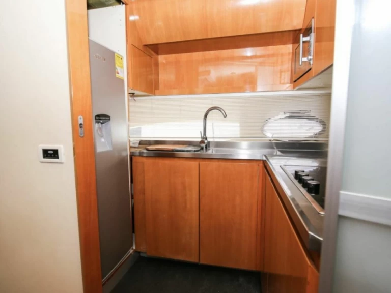 Alquiler de barcos Nueva Colombia barato de Pershing 56 Open