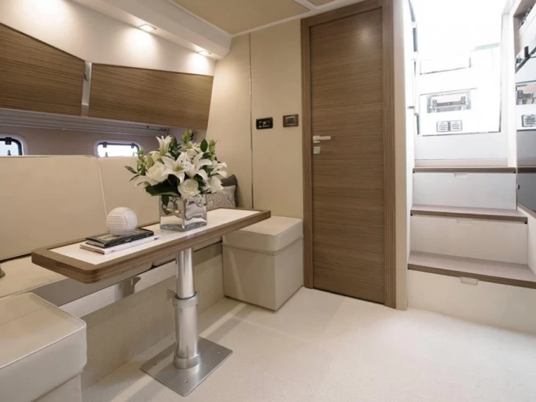 Alquiler Lancha en Sorrento - Azimut Atlantis 44