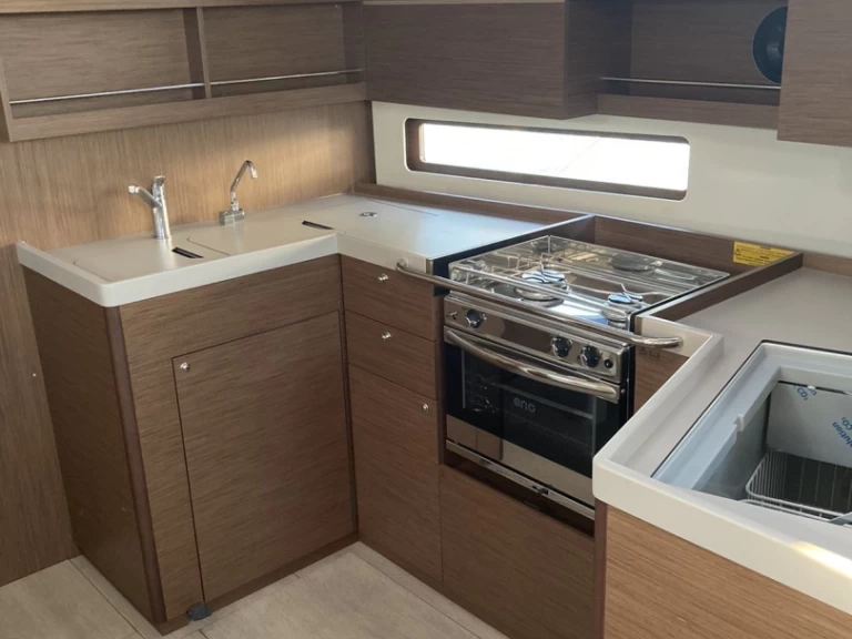 Bénéteau Oceanis 40.1 de alquiler a Álimos