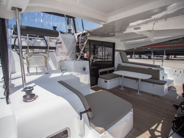 Alquiler de embarcaciones Lagoon Lagoon 42 enSeget Donji en Samboat