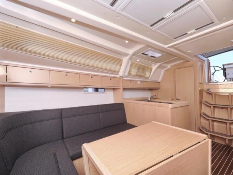 Bavaria Cruiser 37 de alquiler a Biograd na Moru