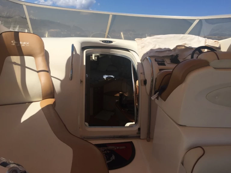 Alquiler de Gobbi Atlantis 345 en Torre Colonna-Sperone