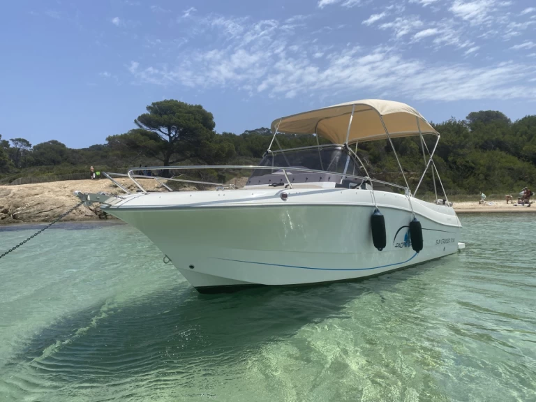 Alquiler Lancha Pacific Craft con o sin  título de navegación