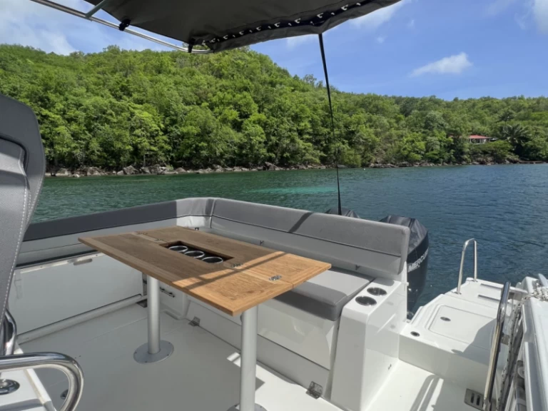 Alquiler de barcos Les Trois-Îlets barato de Cap Camarat 9.0 CC