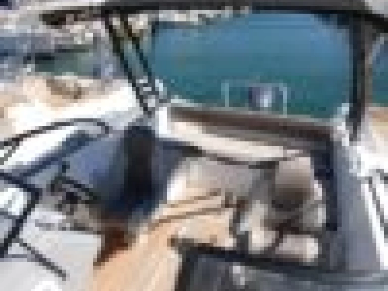 Jeanneau Cap Camarat 6.5 BR de alquiler a Les Issambres