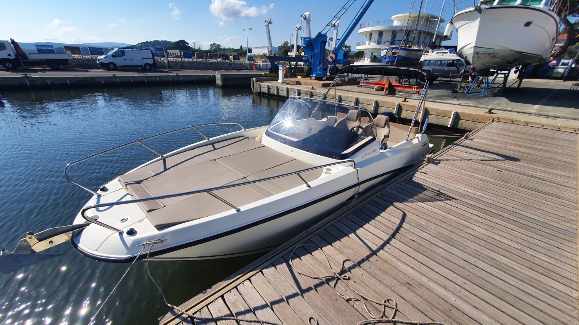 Alquiler Lancha en La Londe-les-Maures - Quicksilver Activ 675 Sundeck Sport