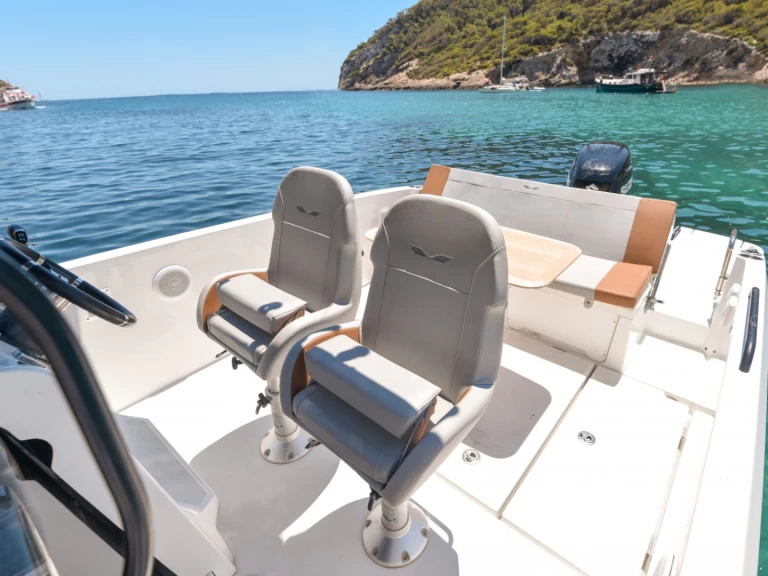 Alquiler de embarcaciones Bénéteau Flyer 8 enIbiza (Ciudad) en Samboat