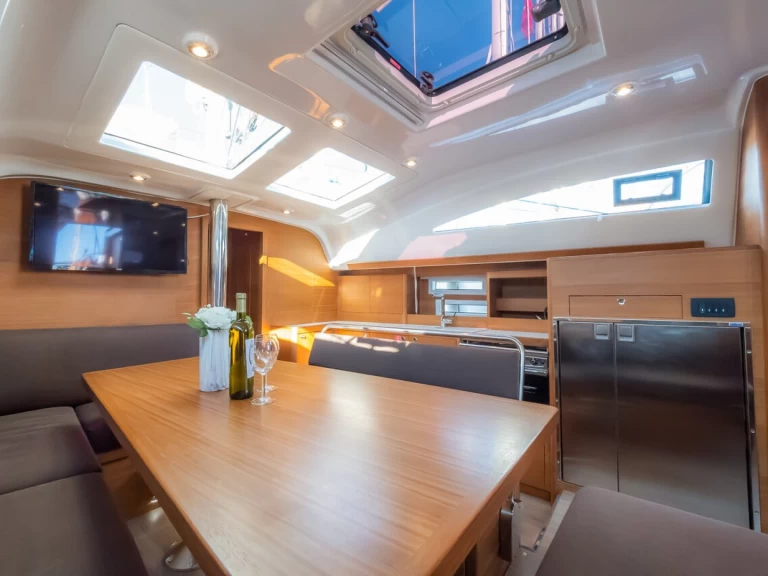 Alquiler de embarcaciones Elan Impression 45.1 enBiograd na Moru en Samboat