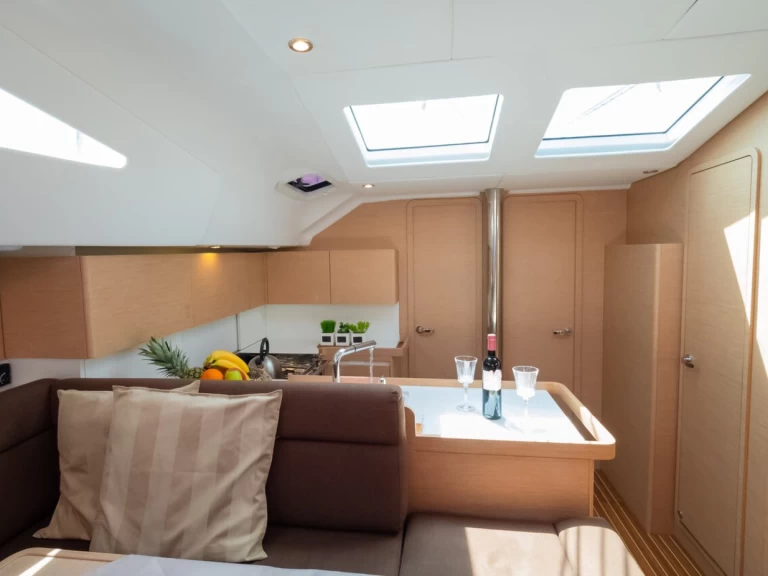 Elan Impression 50 de alquiler a Biograd na Moru