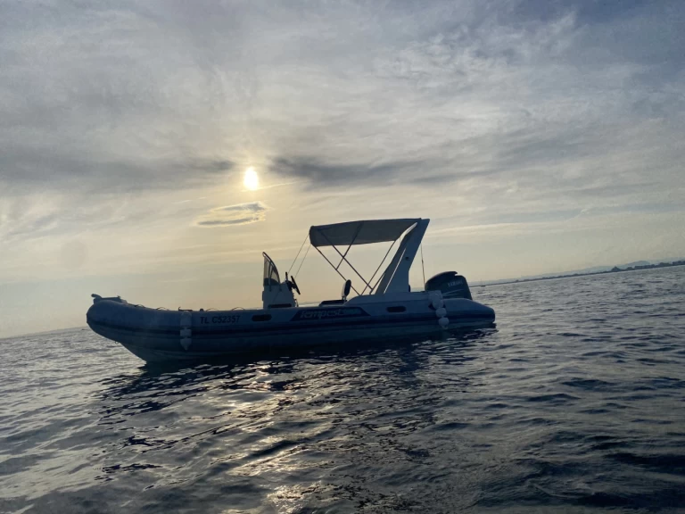 Alquiler de Neumática, con o sin patrón Capelli Port-Camargue