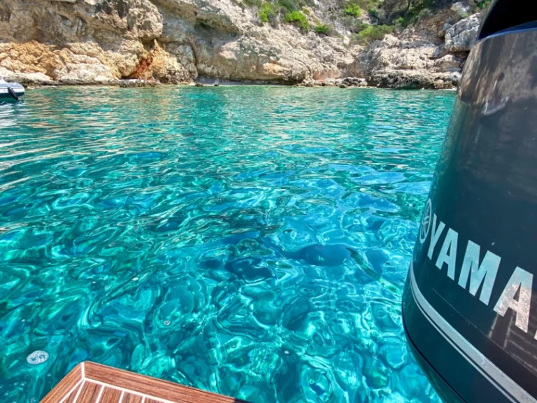 Alquiler Milna - Nuova Jolly Prince 25 en SamBoat