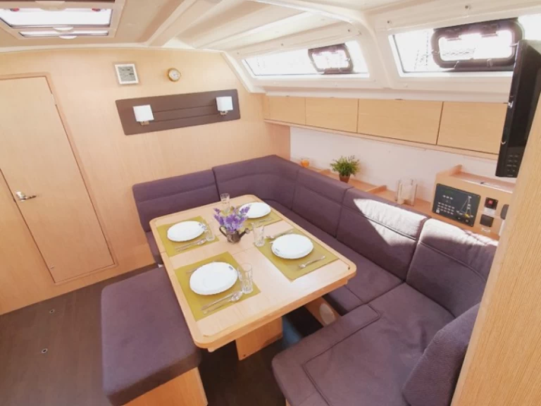 Velero para alquilar Pula al mejor precio