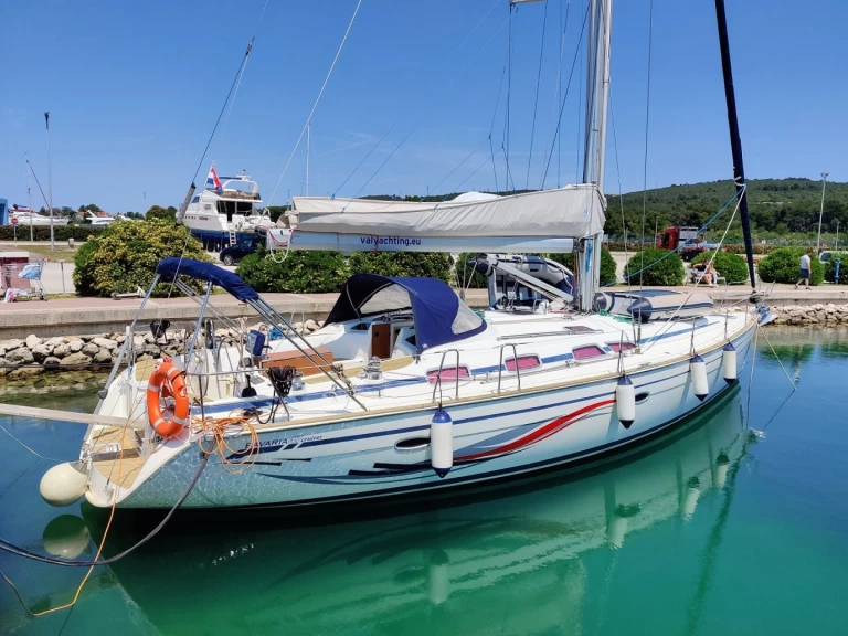 Bavaria Cruiser 47 de alquiler a Sukošan