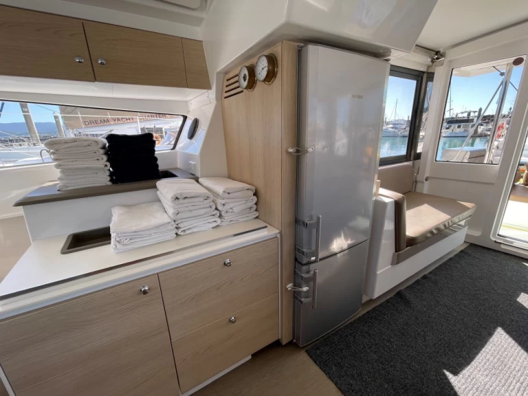 Alquiler Catamarán Bali con o sin  título de navegación