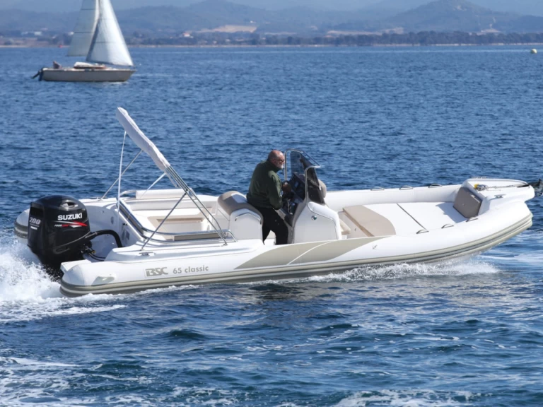 Alquiler Neumática Bsc con o sin  título de navegación