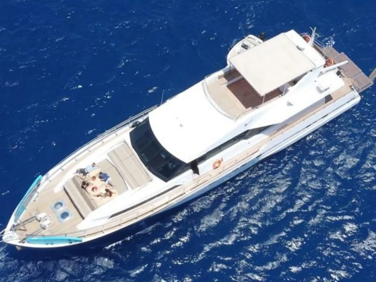 Alquiler de embarcaciones Tecnomarine Tecnomarine 92 enOrnós en Samboat