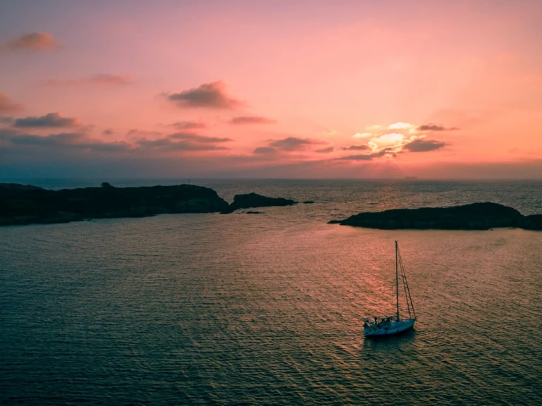 Velero para alquilar Le Marin al mejor precio