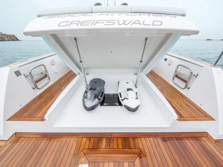 Alquiler de embarcaciones Fjord Fjord 44 Open enKaštela en Samboat