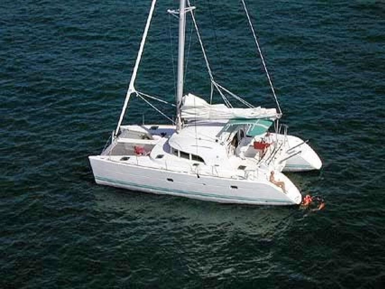 Alquiler Catamarán en Álimos - Lagoon Lagoon 380