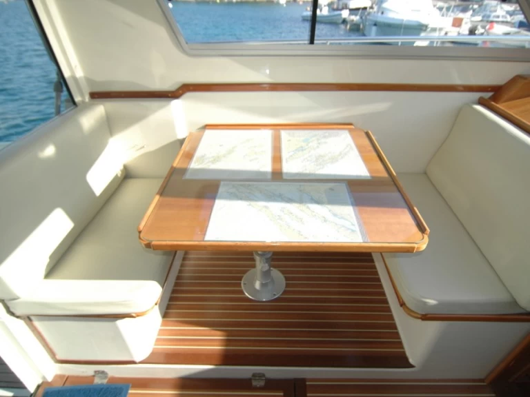 Alquiler de embarcaciones Sas Vektor ADRIA 1002 enSukošan en Samboat