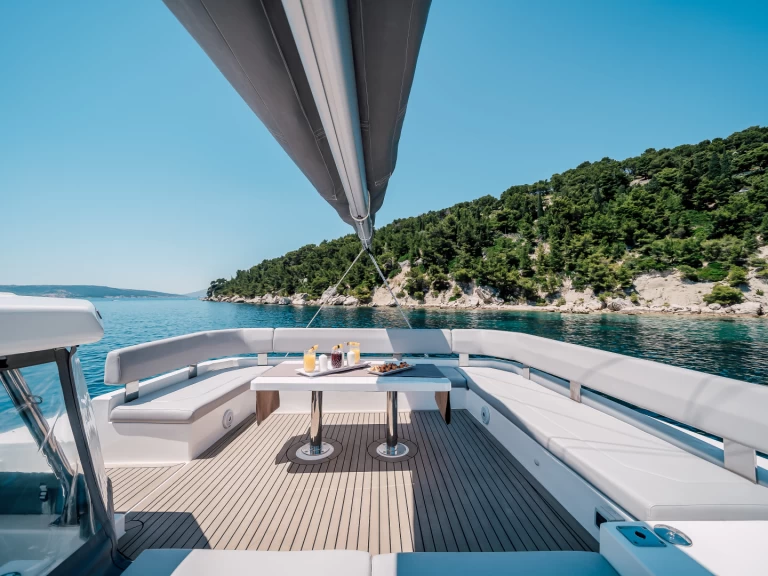 Alquiler de Leopard Leopard 50 en Split