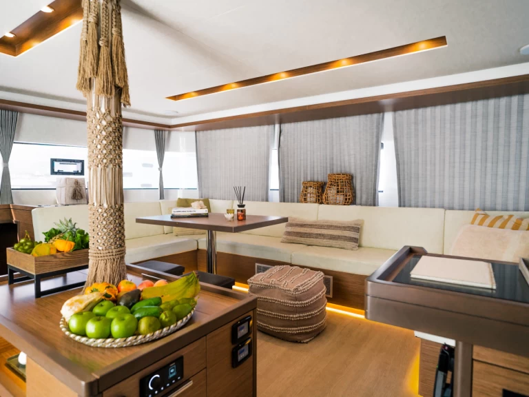 Lagoon Lagoon 50 de alquiler a Palero