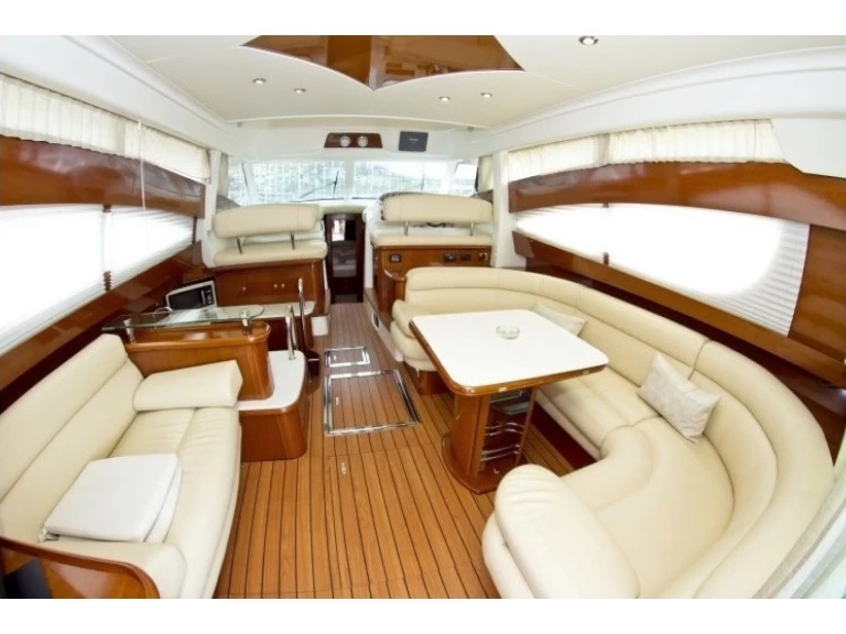 Prestige Prestige 46 Fly-a de alquiler a Cagliari