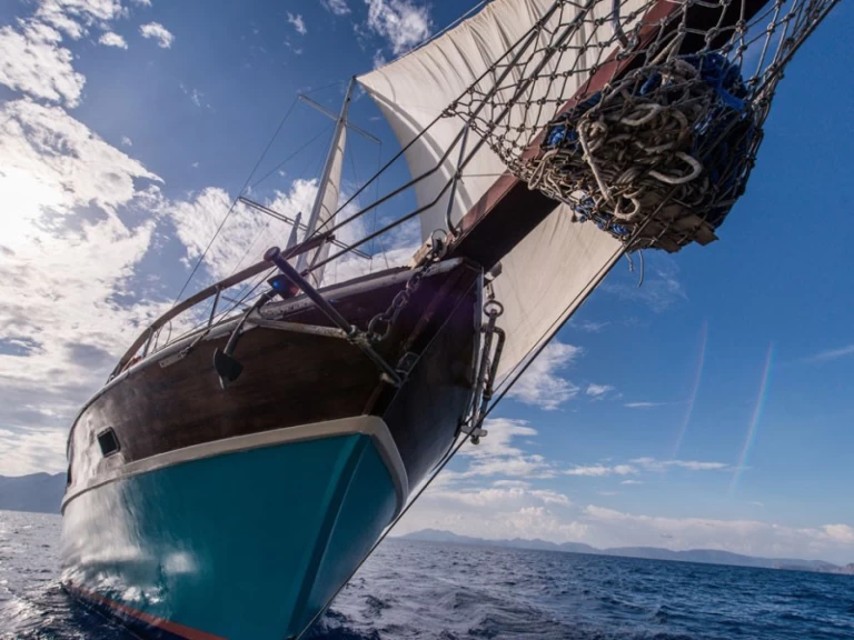 Alquiler Velero en Gouviá -  Gulet